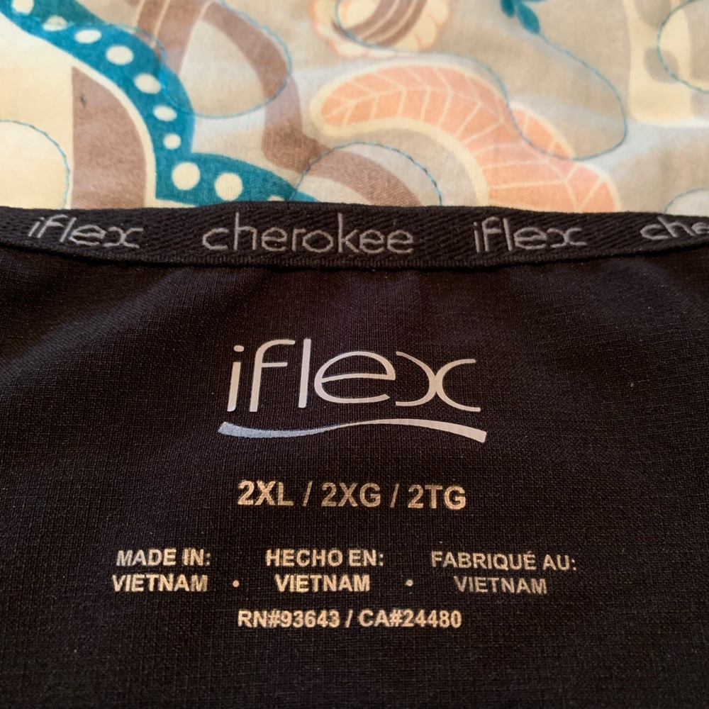Cherokee iFlex Scrub Top